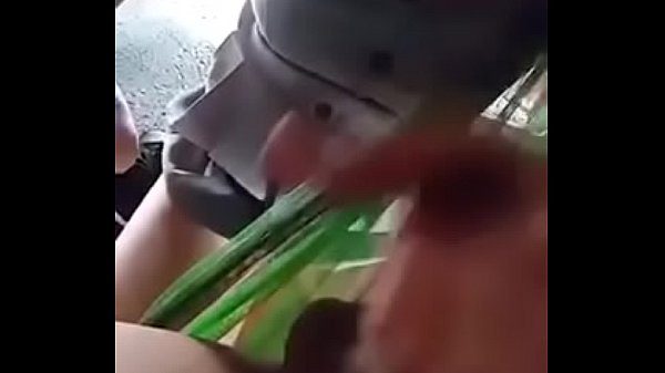 Em nhân viên cafe chòi bú cu sướng vãi