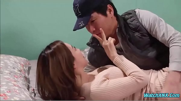 Đụ nhau với bạn gái xinh đẹp gợi cảm vcl