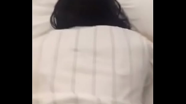 Dẫn bà chị họ ở quê lên thành phố vào khách sạn đụ kiểu chó